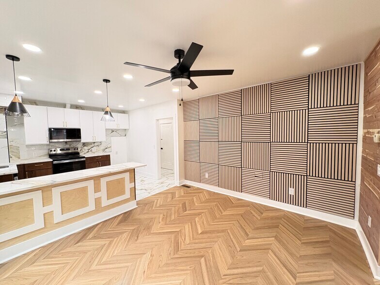 Building Photo - 7128 Card Ln