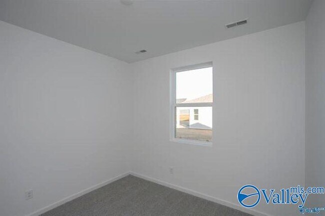 Building Photo - 157 Jude Ln