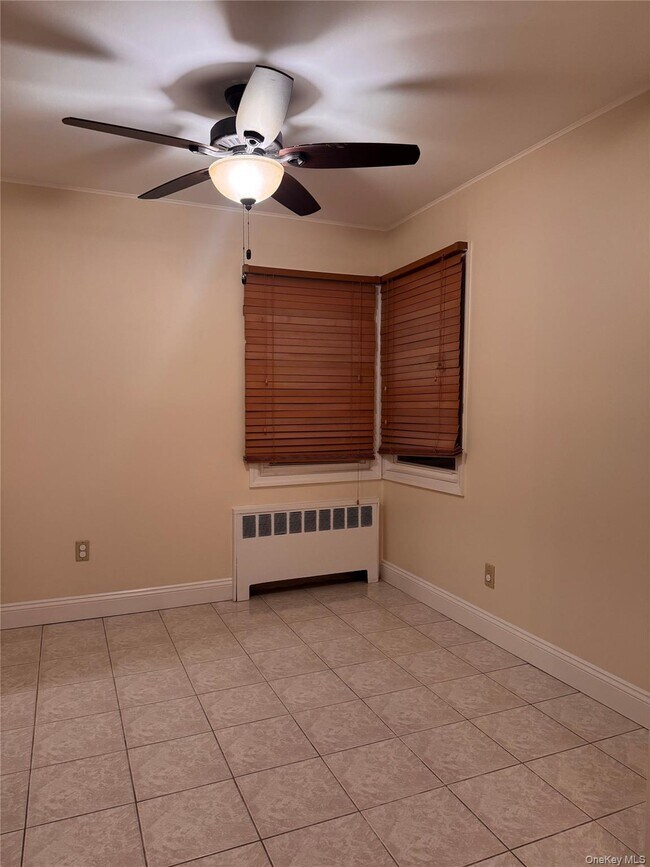 Building Photo - 62 Warwick Rd