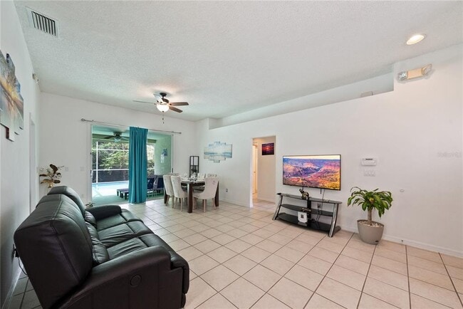 Building Photo - 3016 Bloomsbury Dr