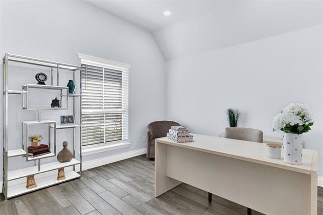 Building Photo - 917 Queens Lk Trl