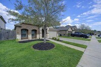Building Photo - 18118 Golden Falls Ln