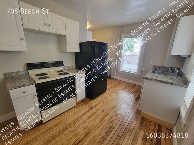 Building Photo - 708 Beech St
