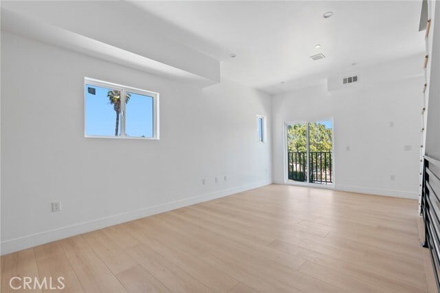 Building Photo - 2637 S Garth Ave