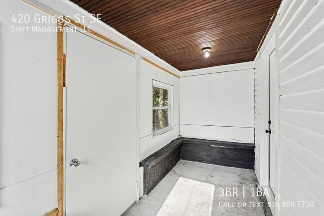 Building Photo - 420 Griggs St SE