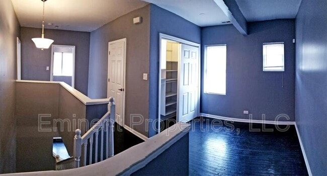 Building Photo - 7432 S Oglesby Ave