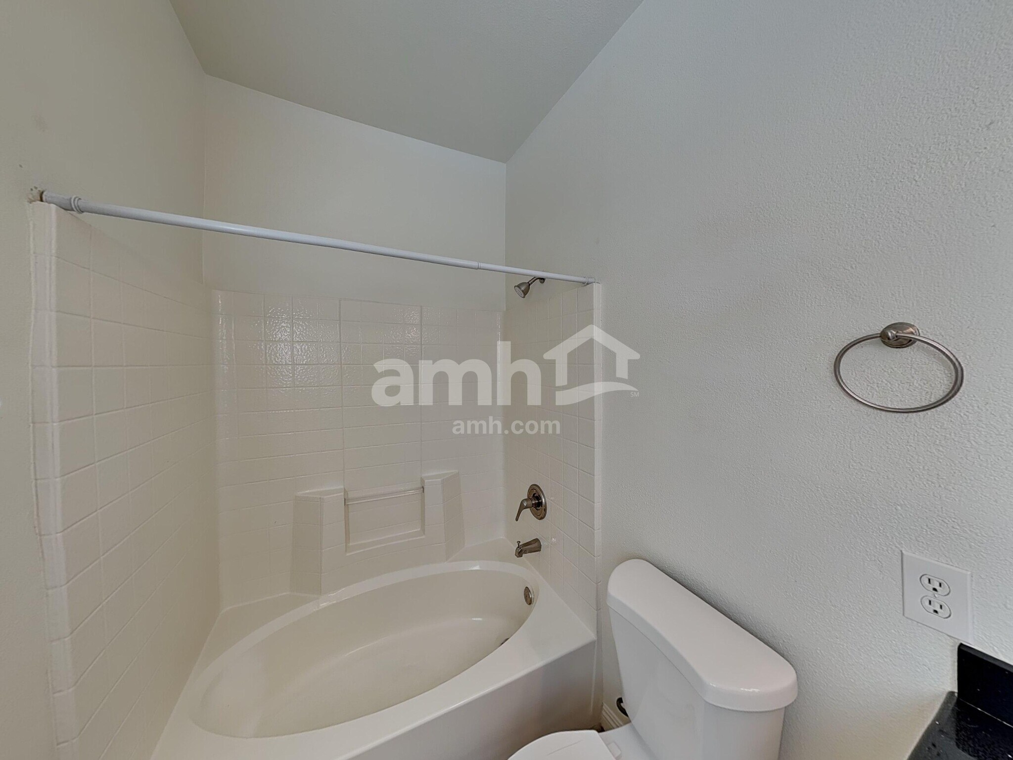 Building Photo - 1660 Encarta St