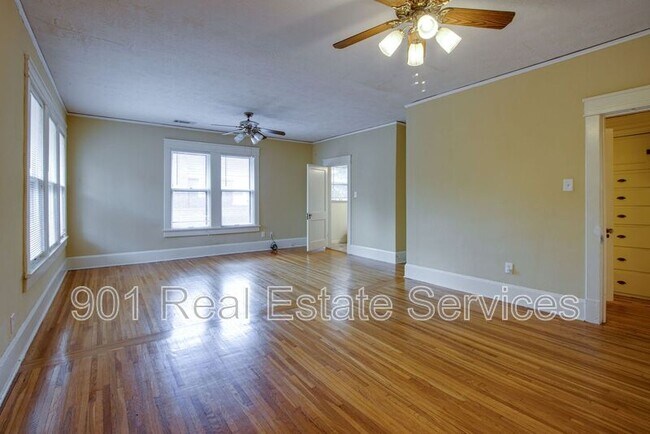 Building Photo - 257 Hawthorne St