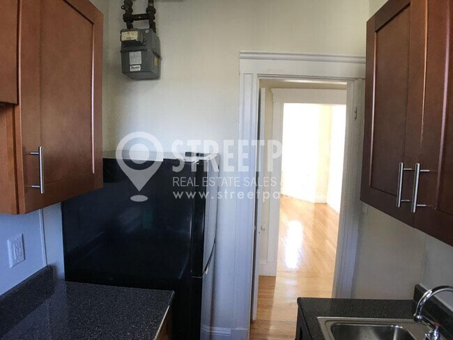 Building Photo - 1 bedroom in Boston MA 02215