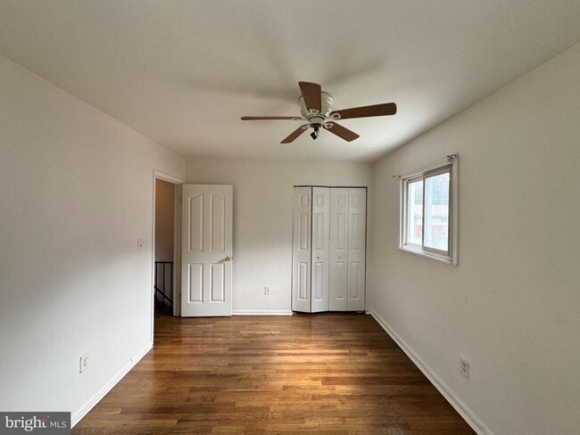 Building Photo - 810 Booker Pl