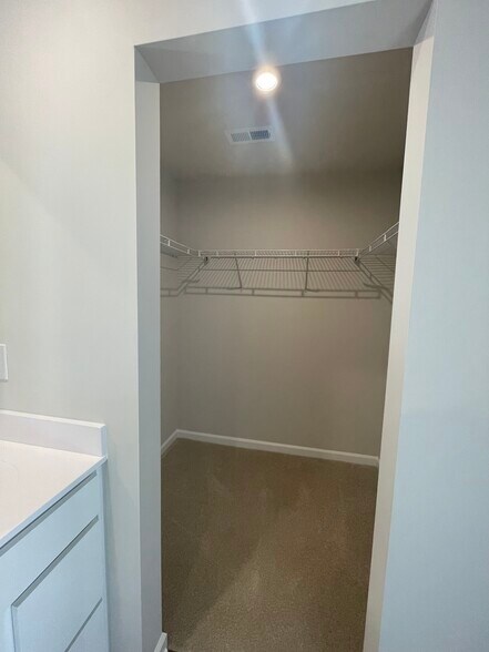 Building Photo - 241 Conte Ct