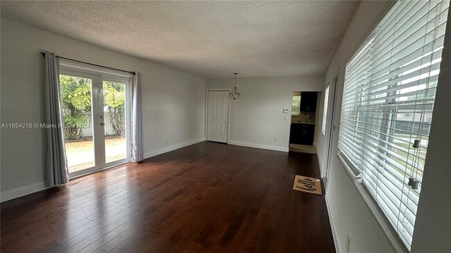 Building Photo - 8370 SW 27th Ln