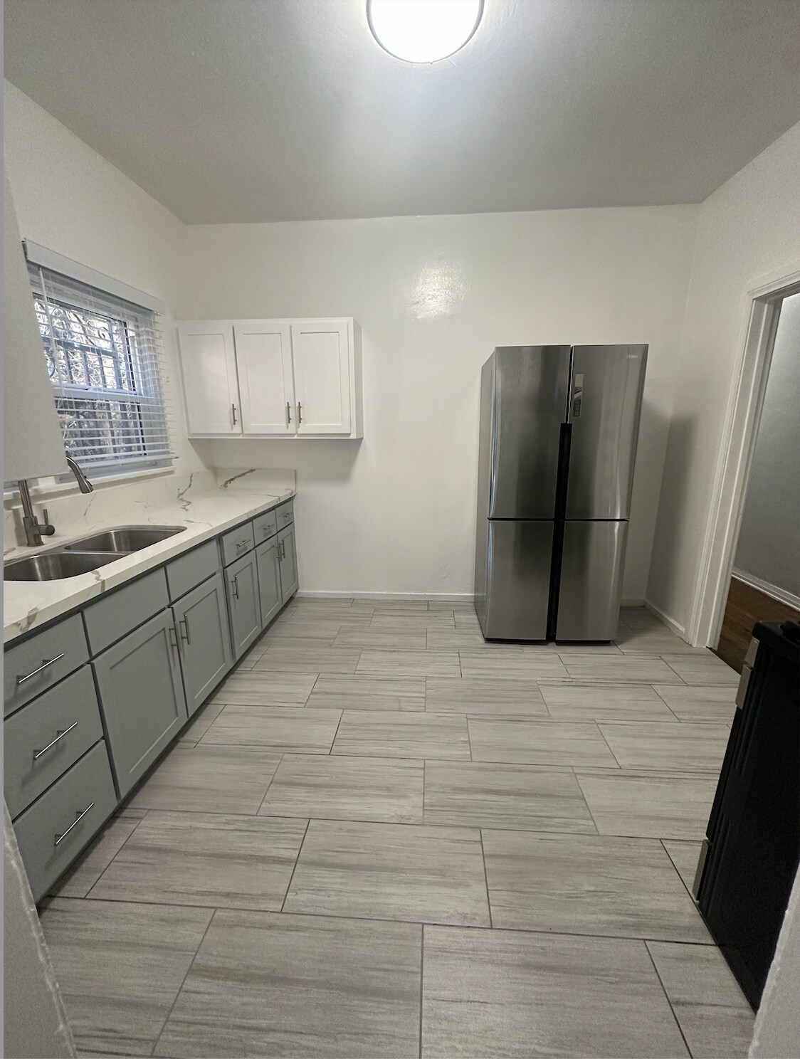 Building Photo - 1031 S Orange Dr