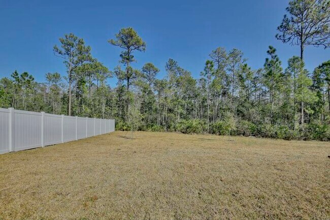 Building Photo - Thoughtfully Designed 4/3 Home with Premium Upgrades and 2 Car Garage! Available Now!