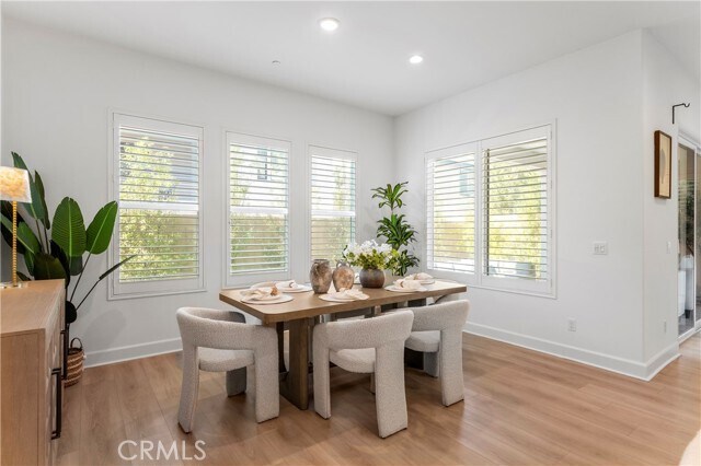 Building Photo - 105 Shear