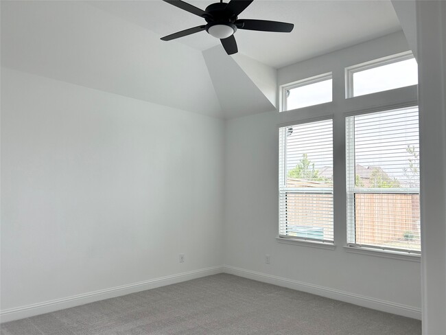 Building Photo - 15310 Spanish Ranchos Wy