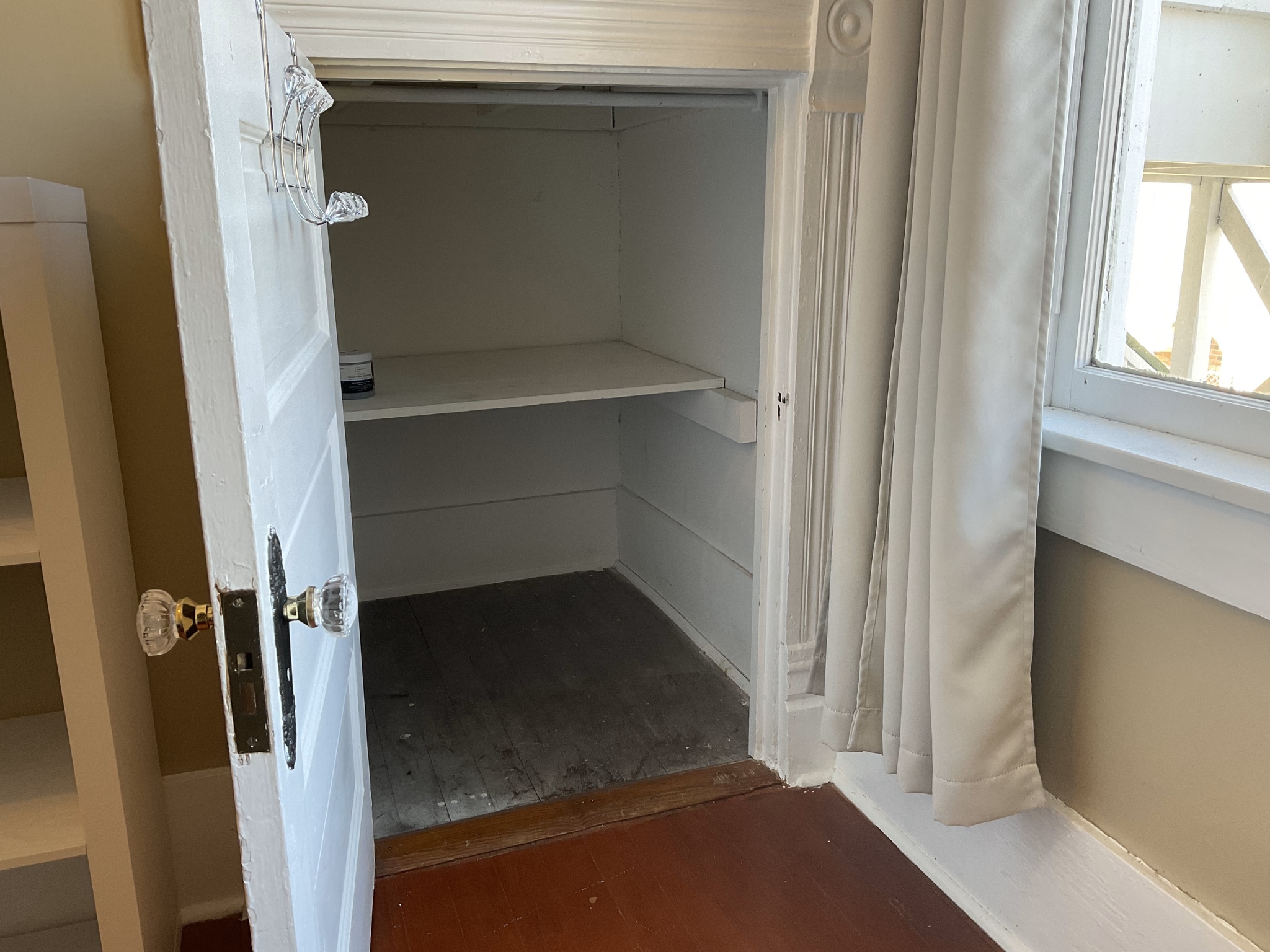 Room 2 closet - 1116 Main St