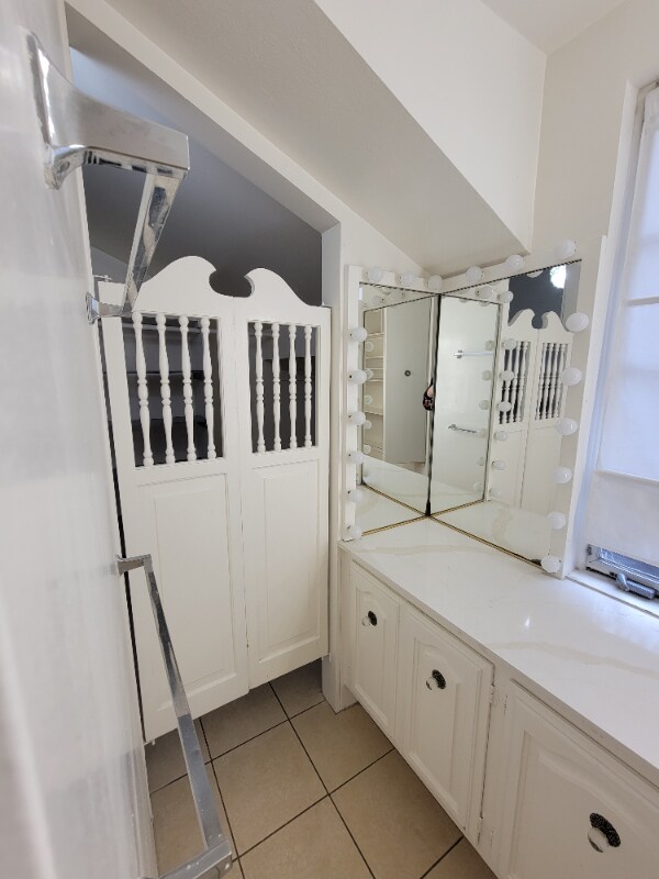 Building Photo - 13533 Leadwell St