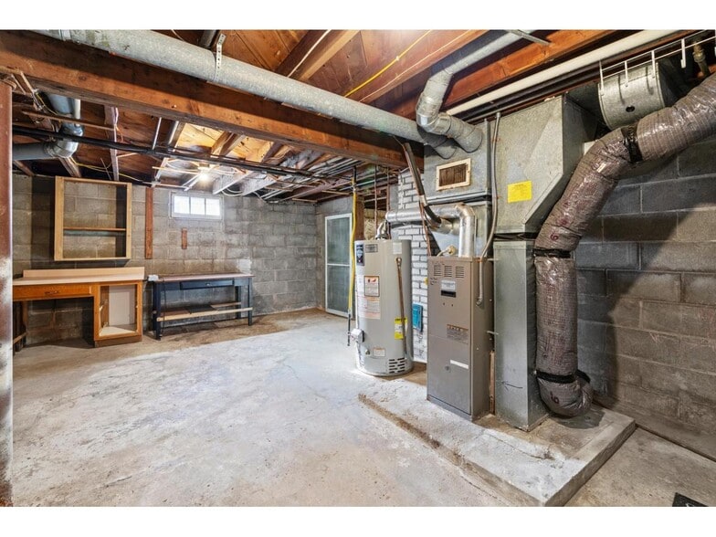 Building Photo - 120 2nd St N