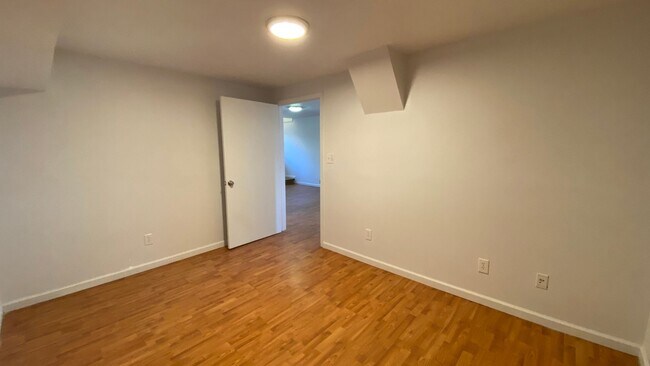 Building Photo - 2517 Piney Branch Rd NW