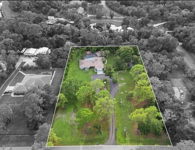 Building Photo - 3740 Aberdeen Dr