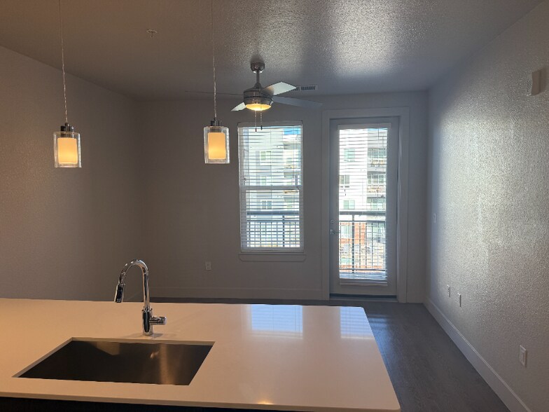 Building Photo - 4400 S Syracuse St