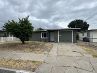Building Photo - AVAILABLE! OPEN HOUSE SUNDAY 4:30-6:00 PM