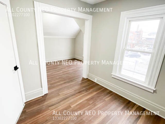 Building Photo - 3500 W 135th St