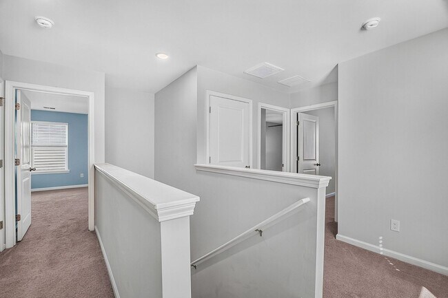 Building Photo - 123 Sweet Cherry Ln
