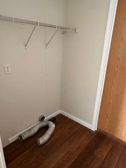 Building Photo - 5 Jacob Dr