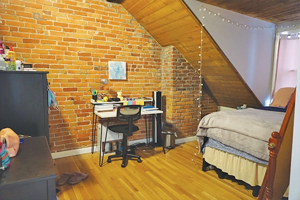 Building Photo - 162 Broadway