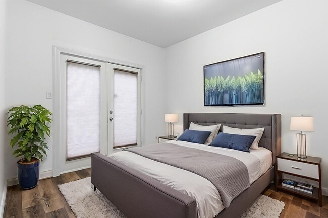 Building Photo - 1303 Sherwood Point Ln