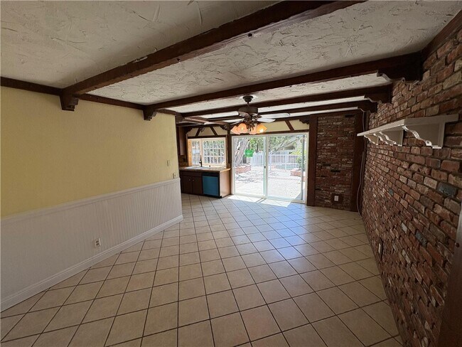 Building Photo - 2490 Michigan Dr