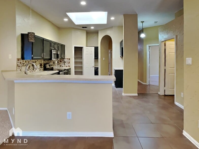 Building Photo - 10809 Copperwood Dr