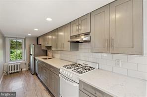 Building Photo - 3715 Calumet St