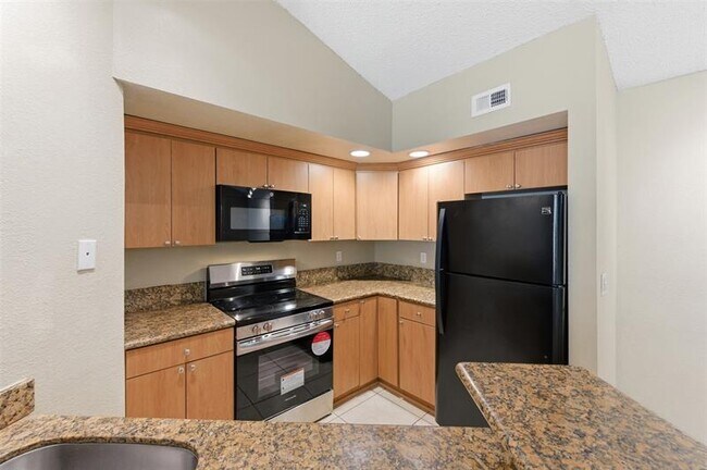 Building Photo - 731 Vista Isles Dr