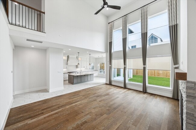 Building Photo - 626 Attingham Dr