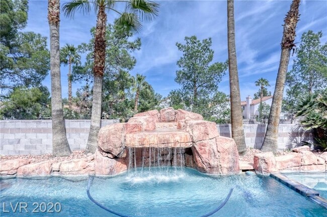 Building Photo - 2116 Rhonda Terrace