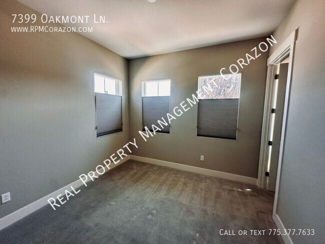 Building Photo - 7399 Oakmont Ln