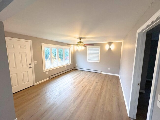 Building Photo - 11 Monadnock St