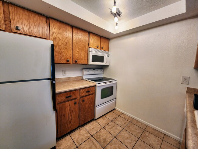 Kitchen - 4896 S Dudley St