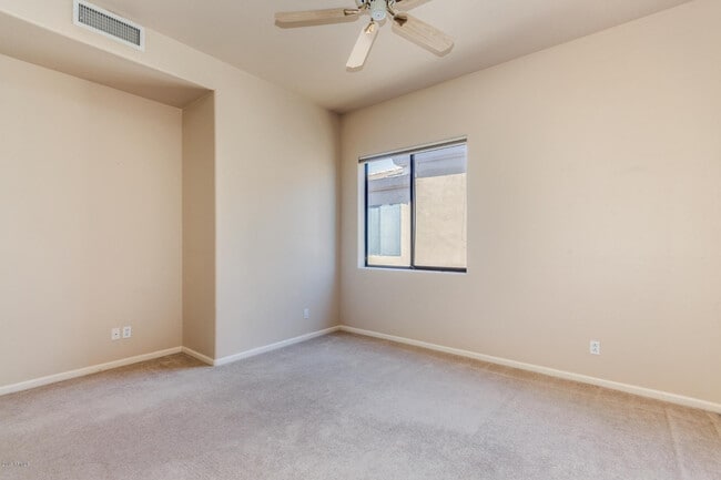 Building Photo - 4823 E Estevan Rd