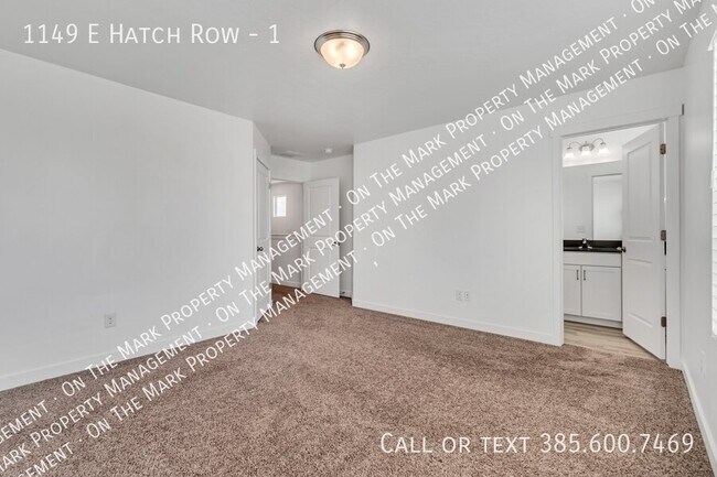 Building Photo - 1149 E Hatch Row
