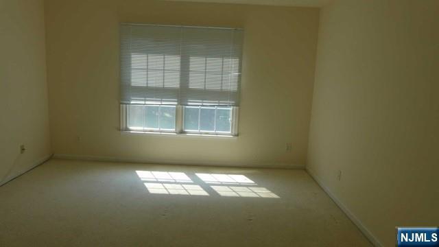 Building Photo - 85 Buckthorn Ct