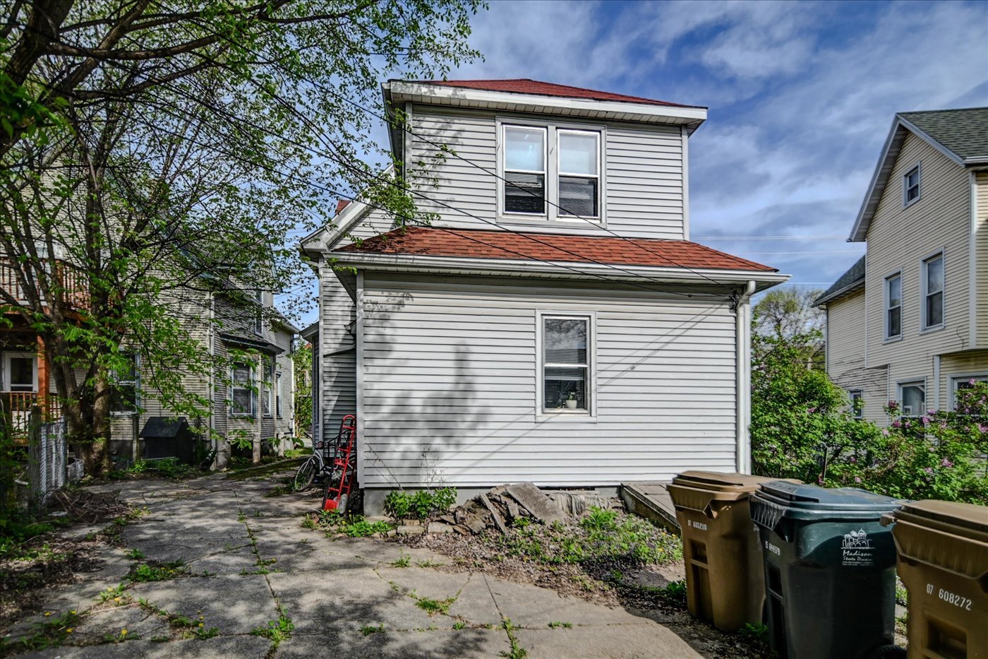 Building Photo - 205 S Fair Oaks Ave