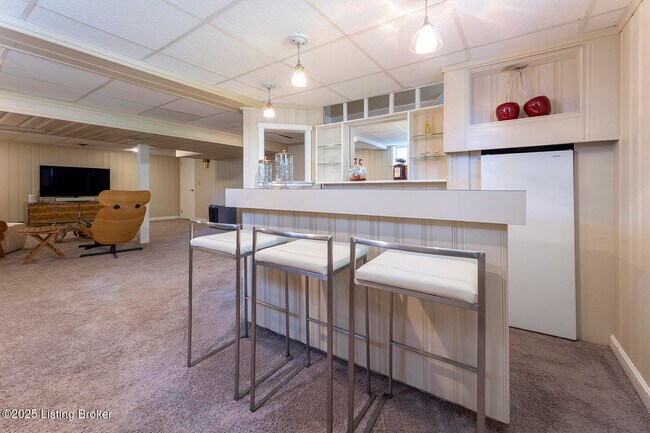 Building Photo - 3725 Warner Ave