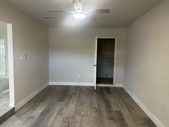 Building Photo - 11802 Leitrim Way