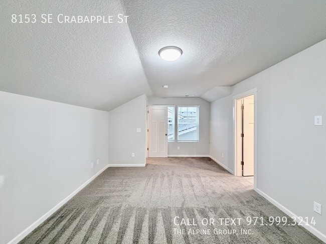 Building Photo - 8153 SE Crabapple St