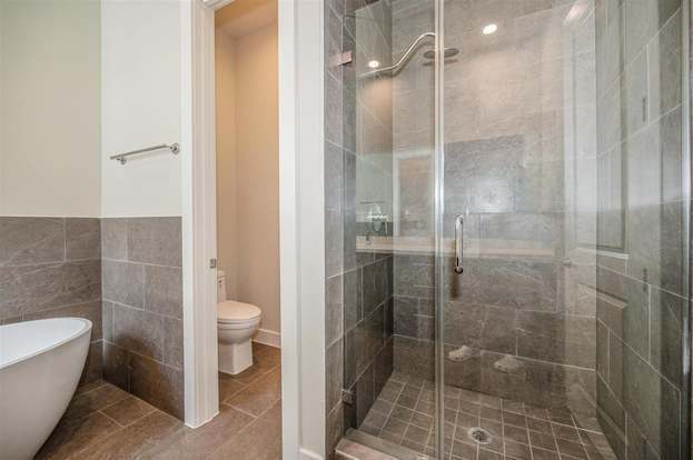 Building Photo - 1106 Olivier Ln