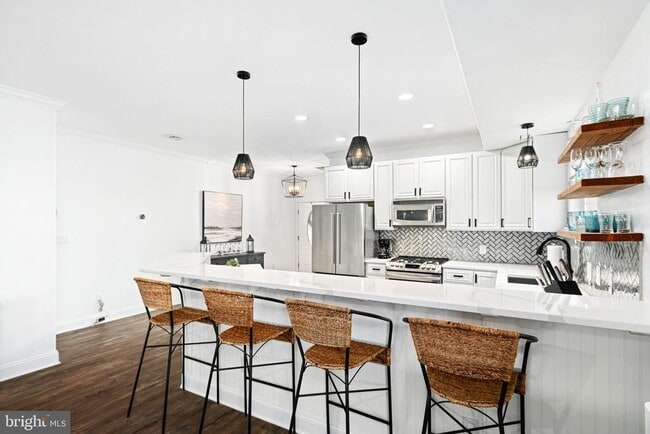 Building Photo - 536 W Montgomery Ave